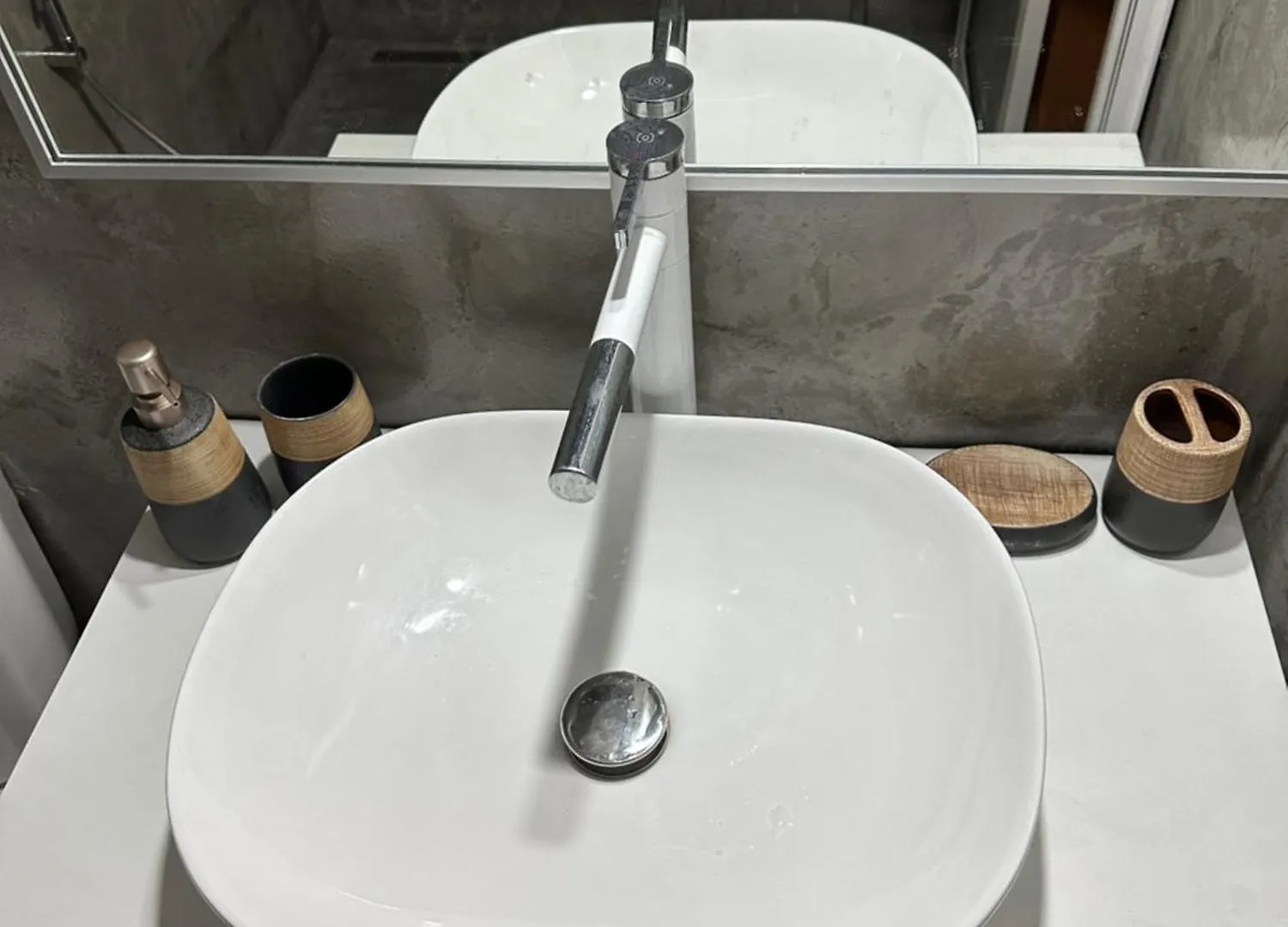 Kelly'S Cozy Hideaway - Central Tirana Albanie
